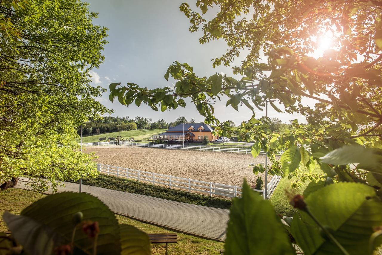 Hotel Horse Riding - Jezdecky Areal Trsice Exterior photo