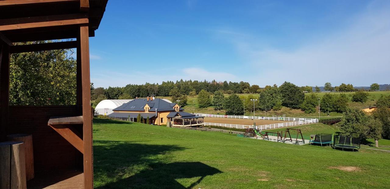 Hotel Horse Riding - Jezdecky Areal Trsice Exterior photo